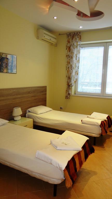 Guest Rooms Kom صوفيا الغرفة الصورة