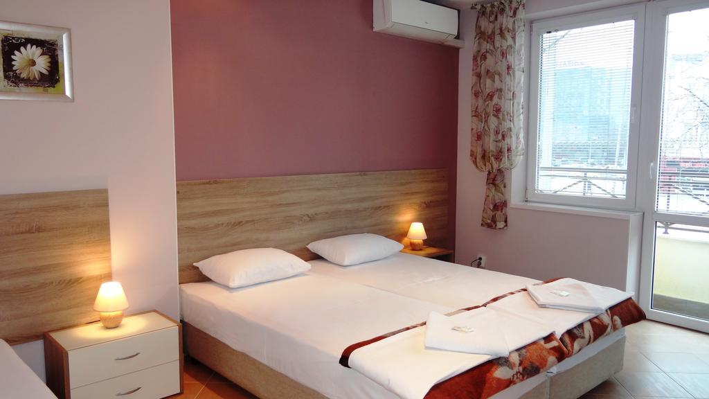 Guest Rooms Kom صوفيا الغرفة الصورة