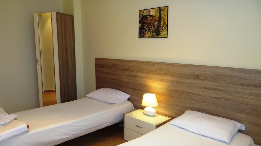 Guest Rooms Kom صوفيا الغرفة الصورة